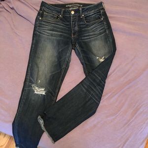 American Eagle TomGirl button fly 6R